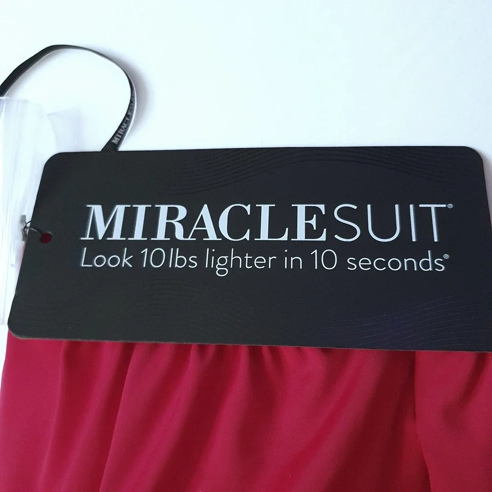 Miraclesuit Madrid Grenadine Red Slimming One Piece Swimsuit Women sz 16 NWT